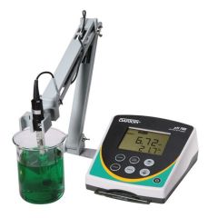  Oakton™ pH 700 Benchtop Meter and Stand