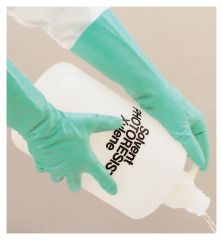 MAPA™ AdvanTech™ StanSolv™ Nitrile Gloves